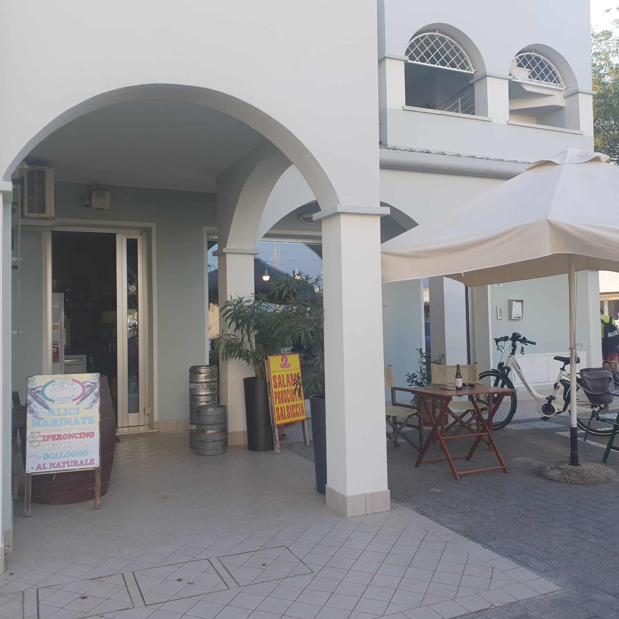 RIF LC02 - Locale commerciale Porto Garibaldi (FE)