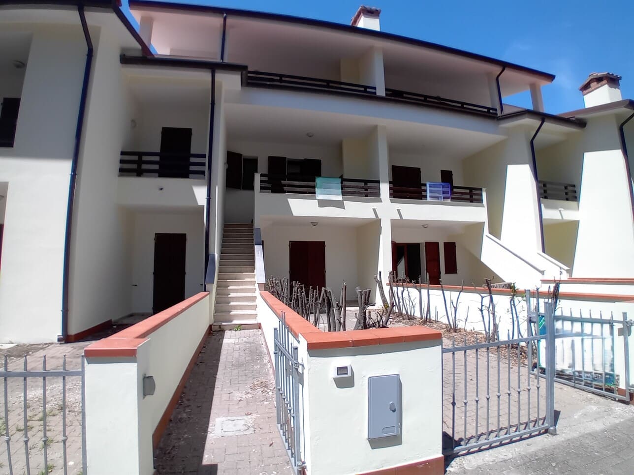RIF V37 - Lido degli Scacchi (FE) Villetta Trilocale con doppio balcone
