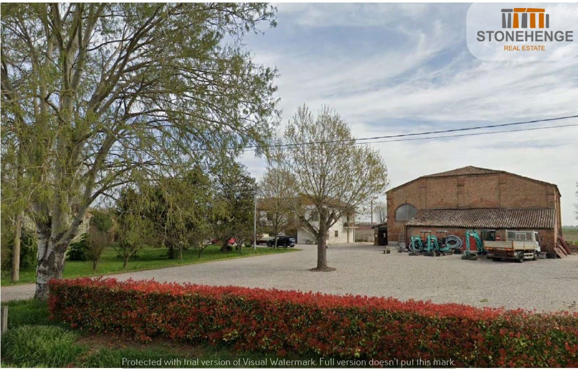 RIF C02 -  Casa colonica di antica costruzione (FE)