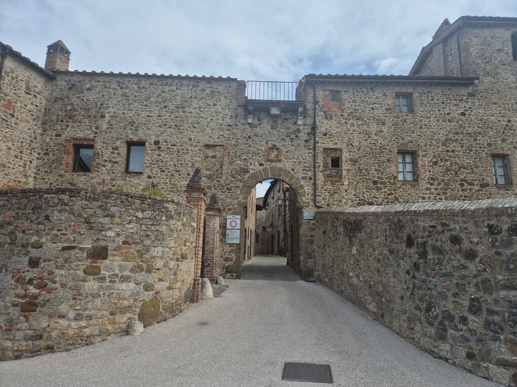 RIF A73 - San Gusmè, Castelnuovo Berardenga (SI) trilocale ottimo stato - immagine 2
