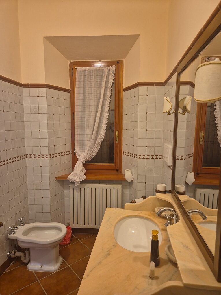 RIF V76 - MONTICIANO (SIENA) RESIDENZA DI PRESTIGIO CON DEPENDANCE - Trattativa Riservata - immagine 21