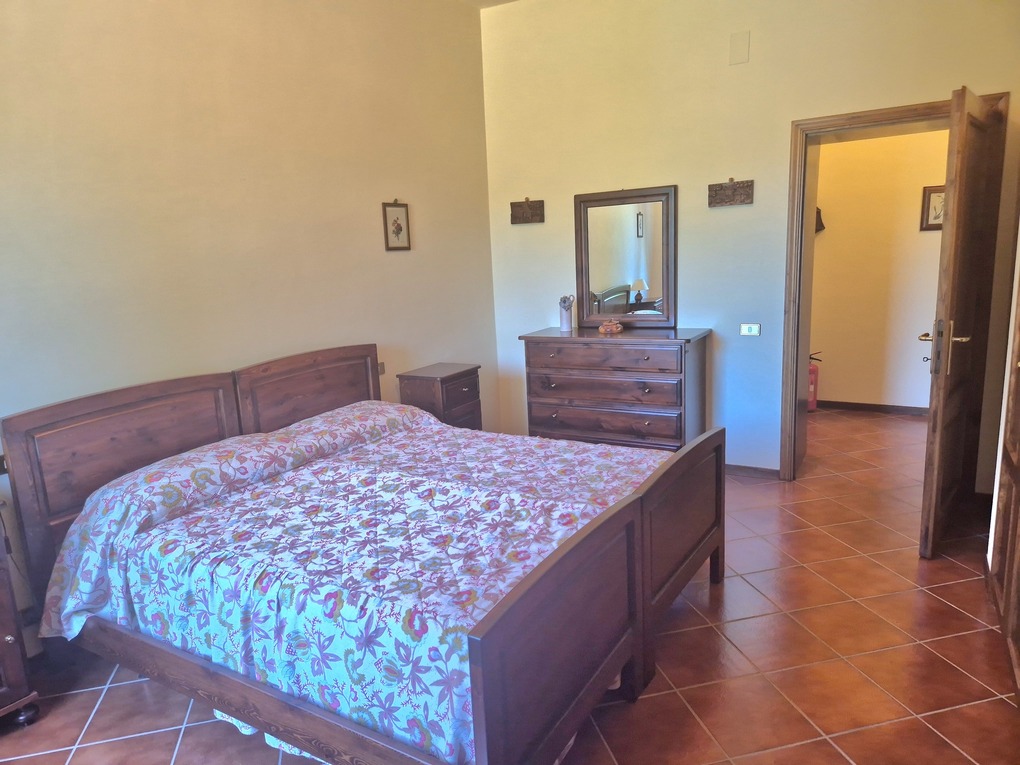 RIF V76 - MONTICIANO (SIENA) RESIDENZA DI PRESTIGIO CON DEPENDANCE - Trattativa Riservata - immagine 25