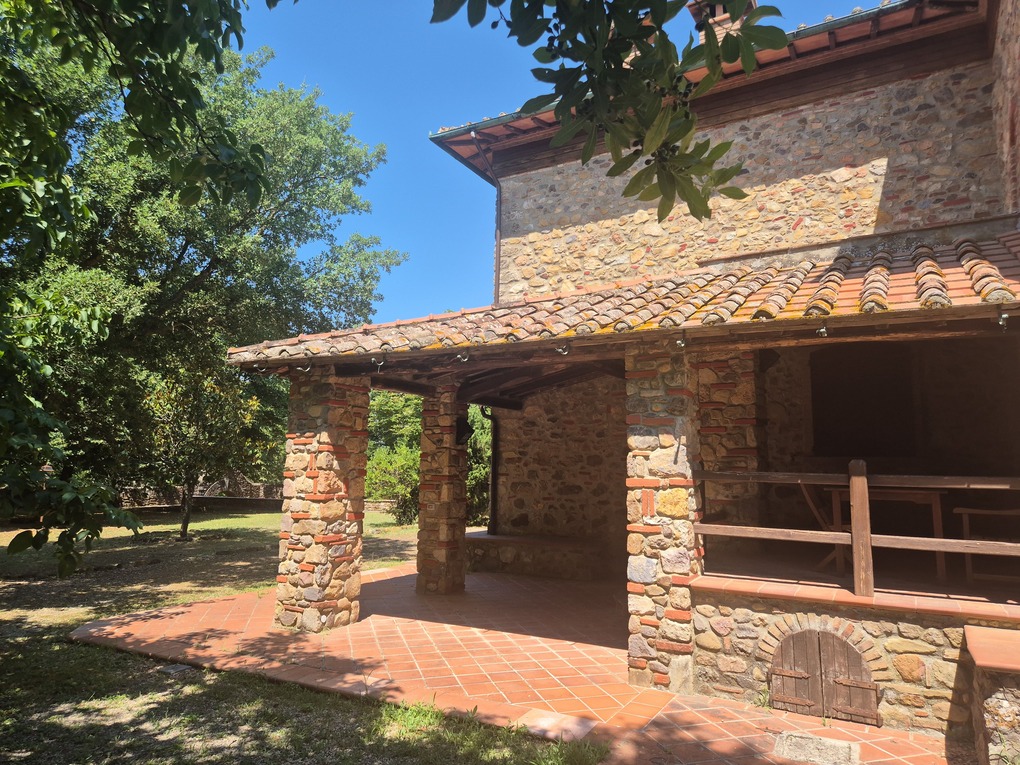 RIF V76 - MONTICIANO (SIENA) RESIDENZA DI PRESTIGIO CON DEPENDANCE - Trattativa Riservata